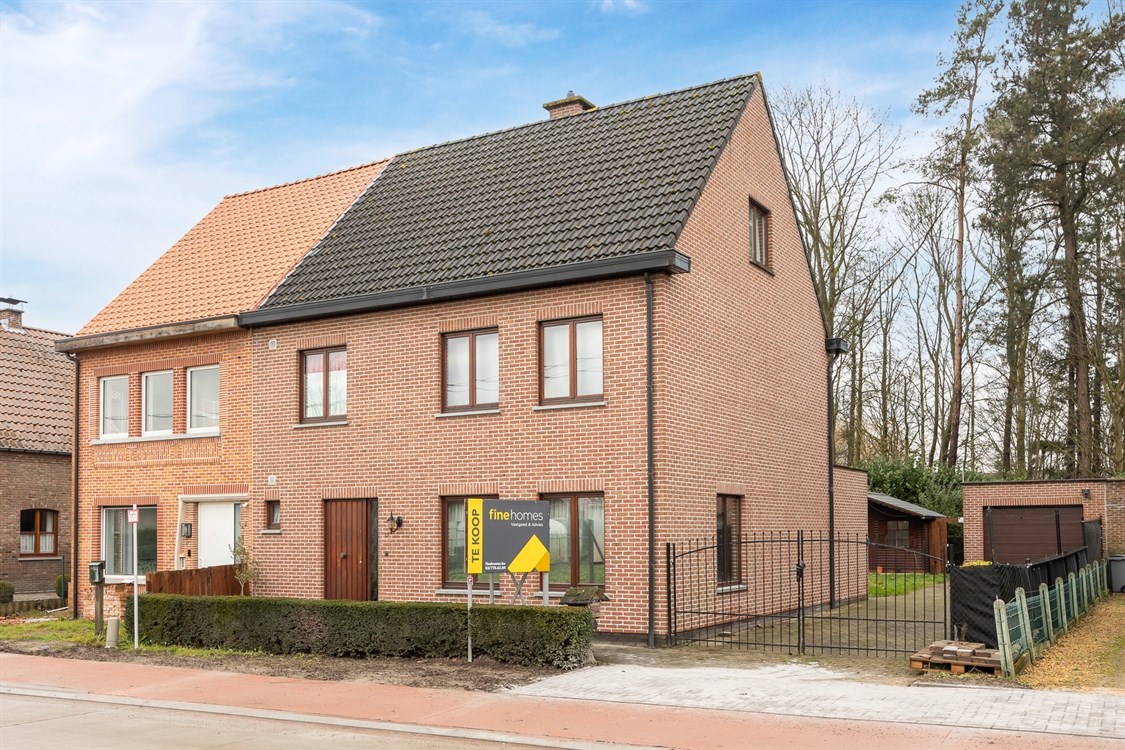 VLASROOTSTRAAT 23 STEKENE
