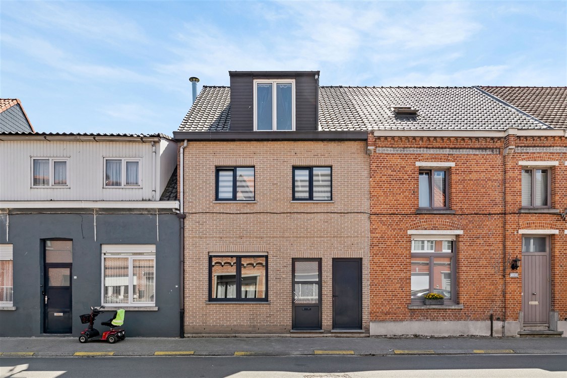 STATIONSTRAAT 98 SINT-GILLIS-WAAS