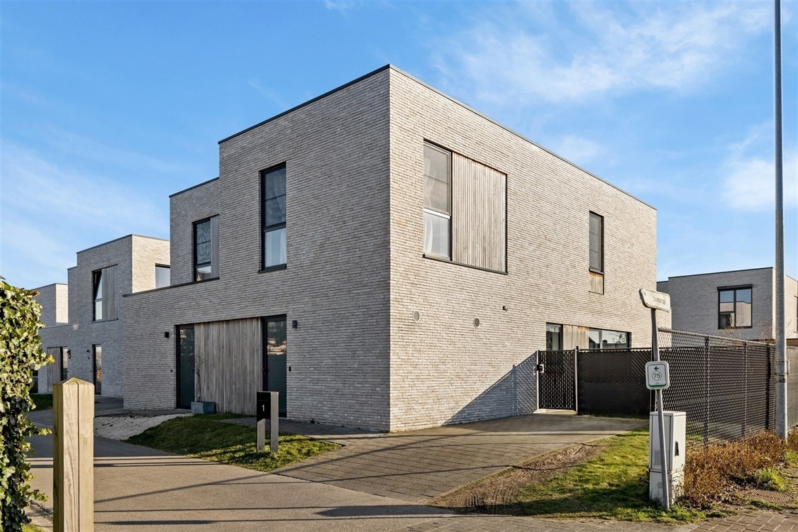 DONKSTRAAT 1 SINT-GILLIS-WAAS